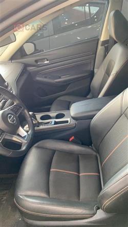 نيسان ألتيما